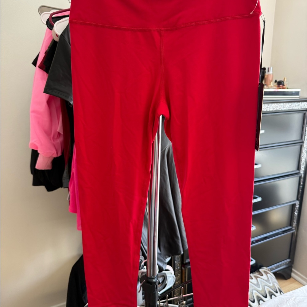 90 Degree Red Crop Capri Leggings